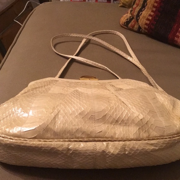 Vintage Creamy Off-white Snake Skin Bag - Picture 5 of 5